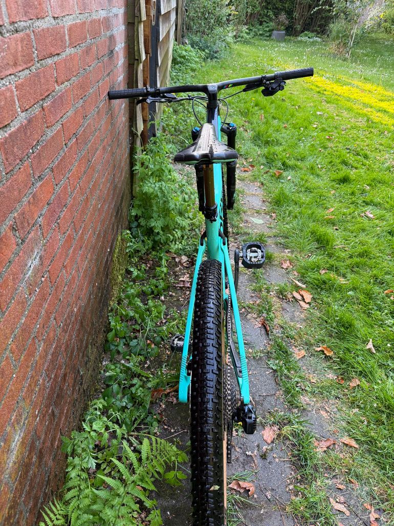 Used Orbea Orbea Oiz M20 TR SRAM AXS 2020 Mountainbike, Green — image 5 of 7