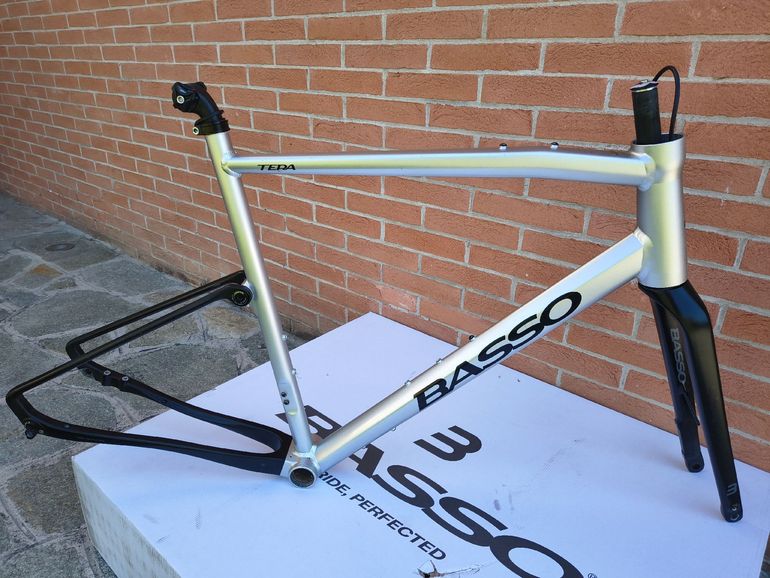 Used Basso Tera Shimano GRX 2x12 610 2025 Frameset 2025 Road & Gravel, Light Gray — image 2 of 6