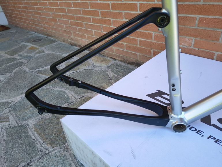 Used Basso Tera Shimano GRX 2x12 610 2025 Frameset 2025 Road & Gravel, Light Gray — image 3 of 6