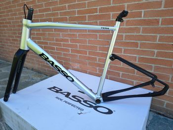 Used Basso Tera Shimano GRX 2x12 610 2025 Frameset 2025 Road & Gravel