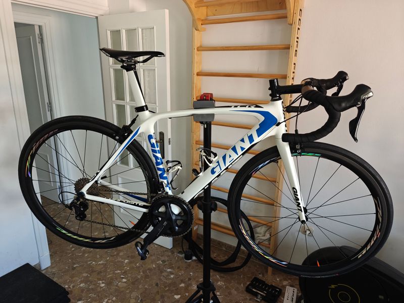 Käytetty Giant TCR Composite 1 2013 2013 Road & Gravel — kuva 1 / 10