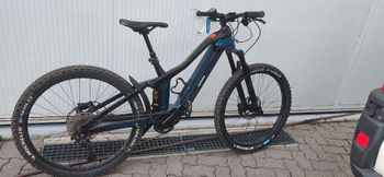 Used Trek Powerfly FS 4 2021 2021 Mountainbike — image 2 of 11