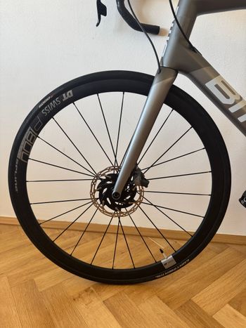Used BMC Teammachine SLR02 DISC ONE 2020 2020 Road & Gravel, Light Gray — image 2 of 16