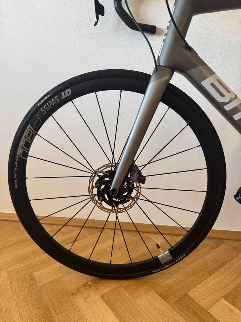 Used BMC Teammachine SLR02 DISC ONE 2020 2020 Road & Gravel, Light Gray — image 2 of 16