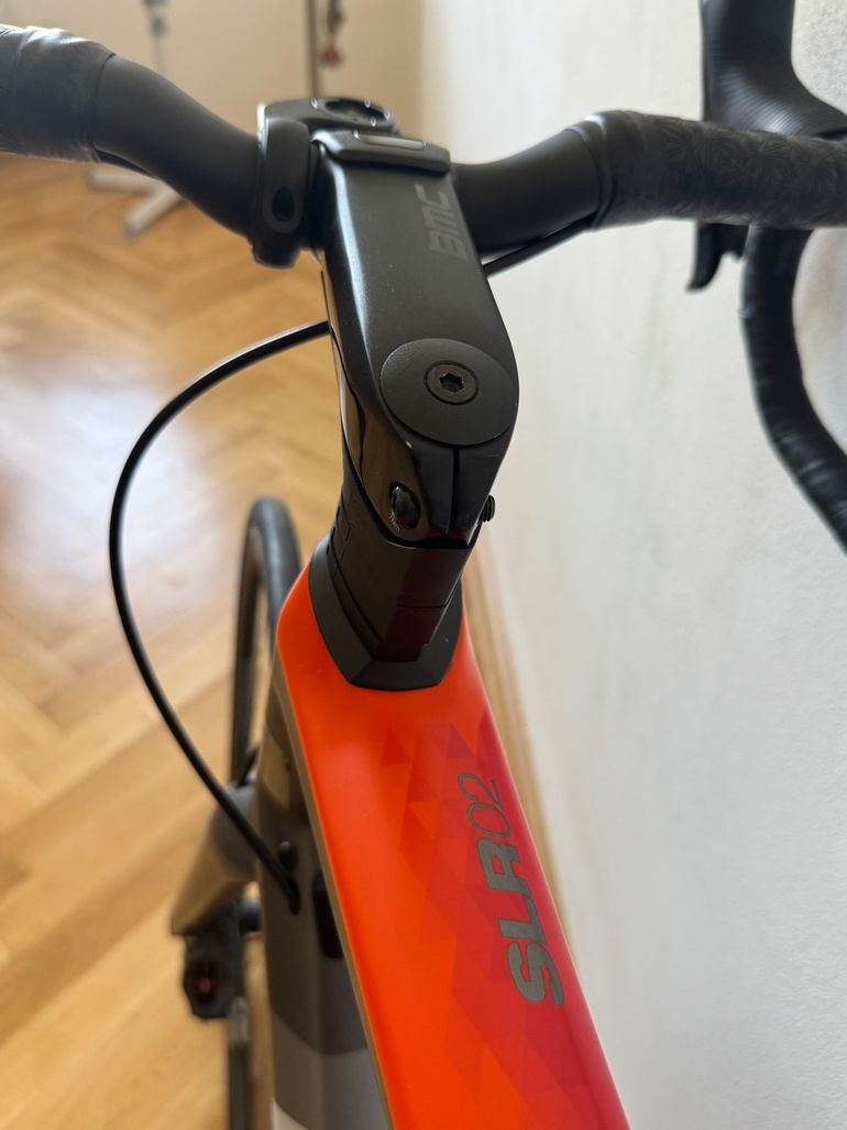 Used BMC Teammachine SLR02 DISC ONE 2020 2020 Road & Gravel, Light Gray — image 8 of 16