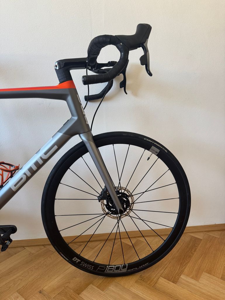 Used BMC Teammachine SLR02 DISC ONE 2020 2020 Road & Gravel, Light Gray — image 5 of 16