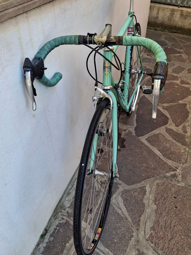 Used Bianchi Mega Pro 1995 Campagnolo Mirage 1995 Road & Gravel, Bianco — image 1 of 3