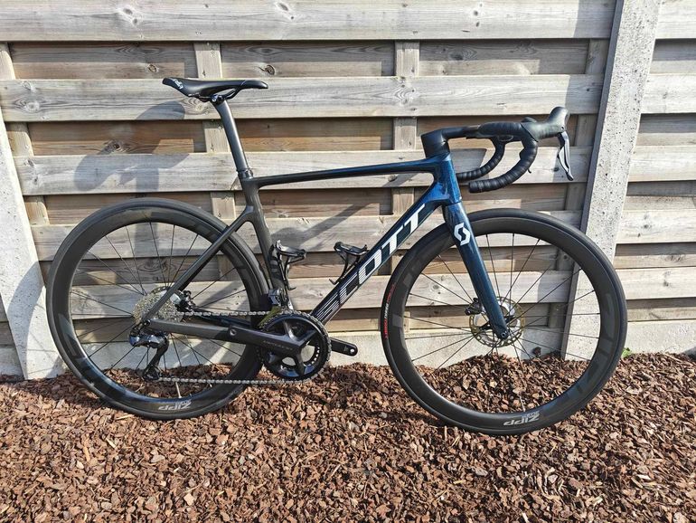 Used Scott SCOTT ADDICT RC PRO 2023 2023 Road & Gravel — image 1 of 10