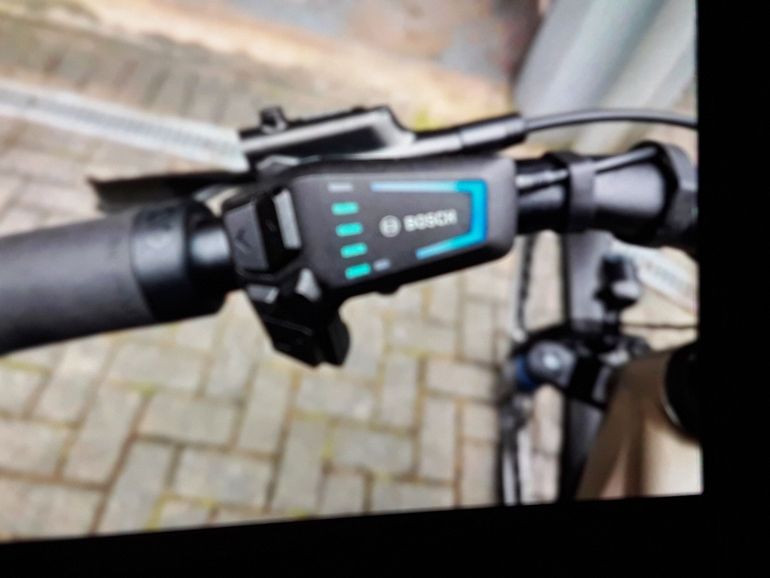 Used Cube Kathmandu Hybrid Pro 750 e- Bike Trekking 28/ 29 Zoll Cube Kathmandu Hybrid Pro 750 E- Trekking 2024 Urban, Nero — image 10 of 11