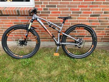 Used Whyte Custom SRAM XX1 2016 Mountainbike, Light Gray — image 8 of 11