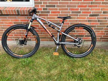 Used Whyte Custom SRAM XX1 2016 Mountainbike, Light Gray — image 8 of 11