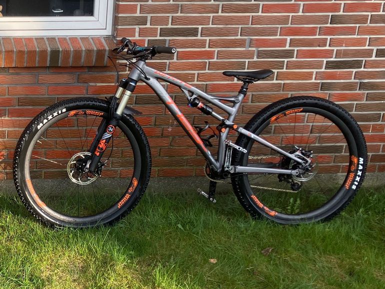 Used Whyte Whyte Custom SRAM XX1 2016 Mountainbike, Light Gray — image 1 of 4