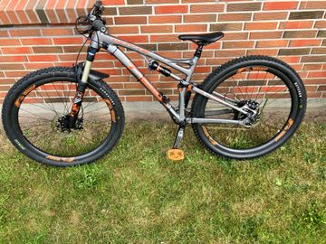 Used Whyte Custom SRAM XX1 2016 Mountainbike, Light Gray — image 7 of 11