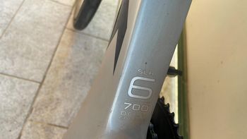 Used Trek Madone SLR 6 Disc 2019 2019 Road & Gravel — image 9 of 9