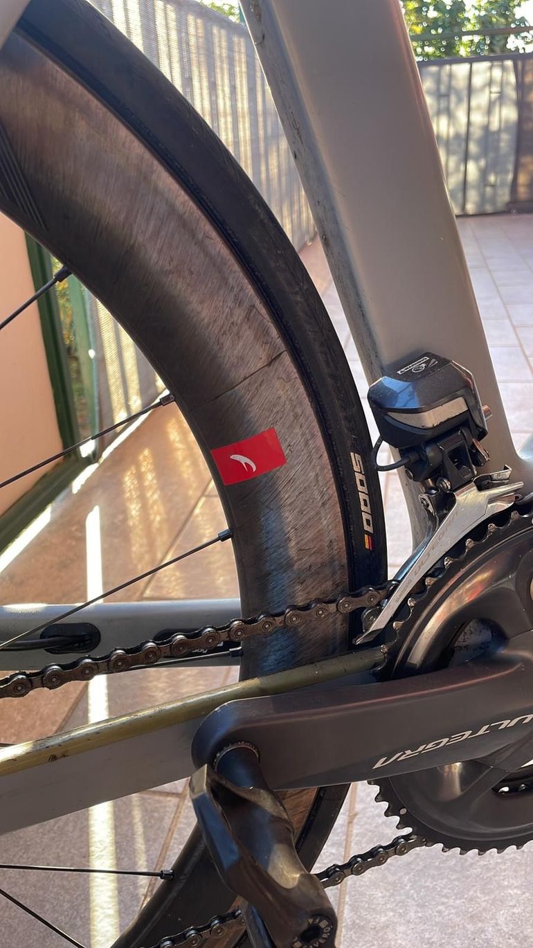 Used Trek Madone SLR 6 Disc 2019 2019 Road & Gravel — image 7 of 9