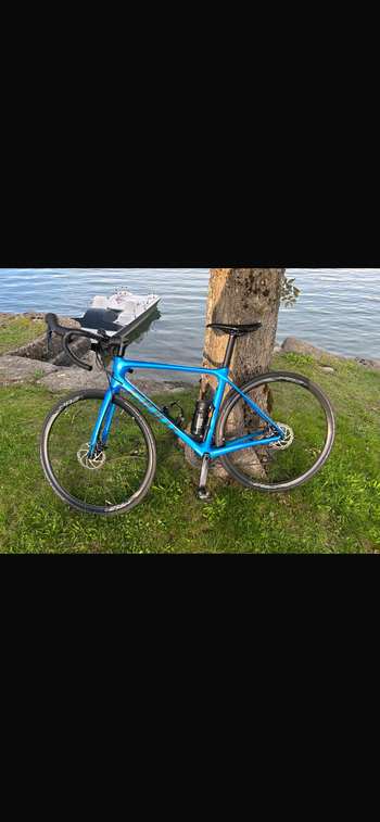 Used Giant TCR Advanced 1 Disc 2020 2020 Road & Gravel — image 2 of 14