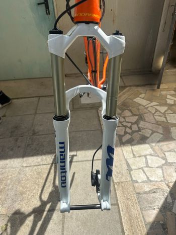 Used Mondraker Vantage Frameset 2016 Mountainbike, Orange — image 7 of 7