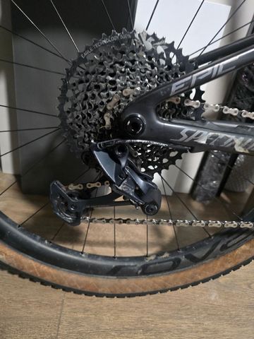 Used Specialized Epic Pro 2022 2022 Mountainbike, Black, 29 — image 4 of 9
