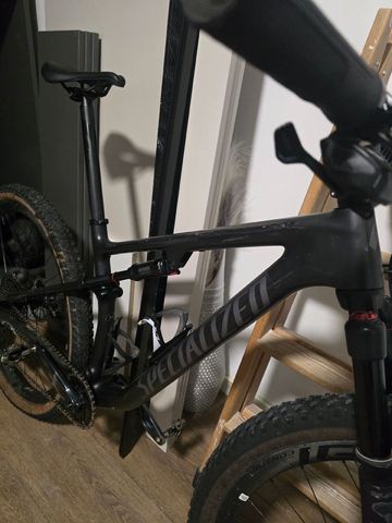 Used Specialized Epic Pro 2022 2022 Mountainbike, Black, 29 — image 5 of 9