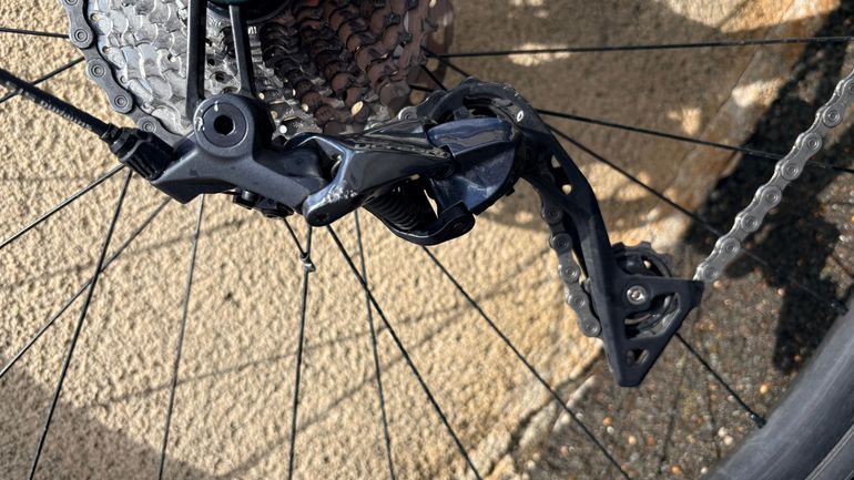 Used Scott Addict 20 2022 2022 Road & Gravel, Green — image 1 of 6