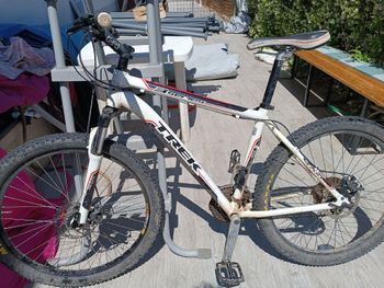 Used Trek Alpha Shimano Altus 2017 Mountainbike, White — image 2 of 5