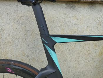 Used Bianchi Oltre PRO Durace Di2 2023 2023 Road & Gravel, Grün — image 11 of 12