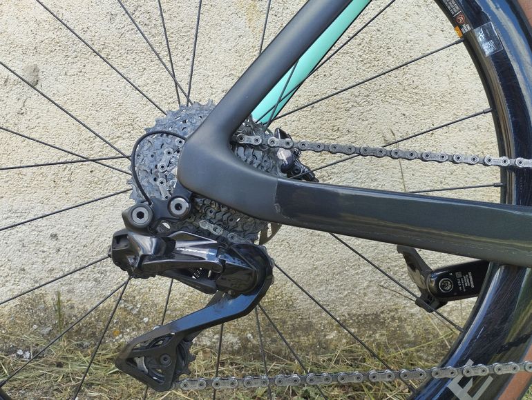Used Bianchi Oltre PRO Durace Di2 2023 2023 Road & Gravel, Grün — image 10 of 12