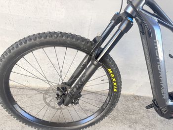Used Mondraker CHASER 750 2022 2022 Mountainbike, Light Gray — image 6 of 12