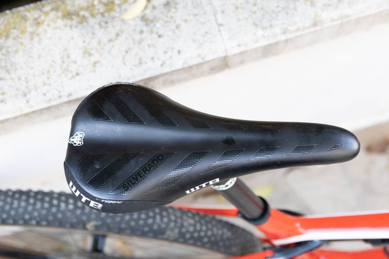 Used Canyon LUX Shimano Deore XT 2019 Mountainbike, Rosso — image 13 of 15