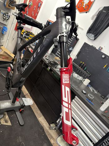 Used Scott Spark RC World Cup 2025 2025 Mountainbike, Black, 29 — image 11 of 15