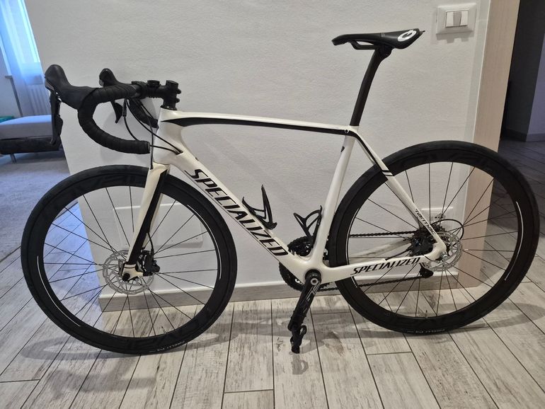 Used Specialized Tarmac Expert Disc 2017 2017 Road & Gravel, Bianco — image 2 of 4