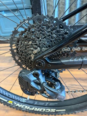 Used Wilier Urta Hybrid SRAM GX AXS 1X12 + FAZUA RIDE 60 2024 2024 Mountainbike, Black, 29 — image 2 of 10