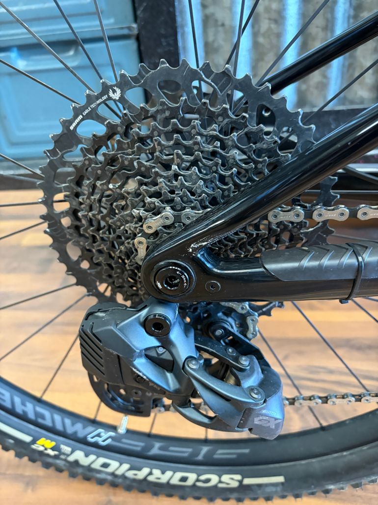 Used Wilier Urta Hybrid SRAM GX AXS 1X12 + FAZUA RIDE 60 2024 2024 Mountainbike, Black, 29 — image 2 of 10