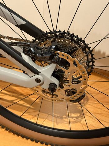 Used Canyon Neuron CF 8 2022 2022 Mountainbike — image 6 of 8