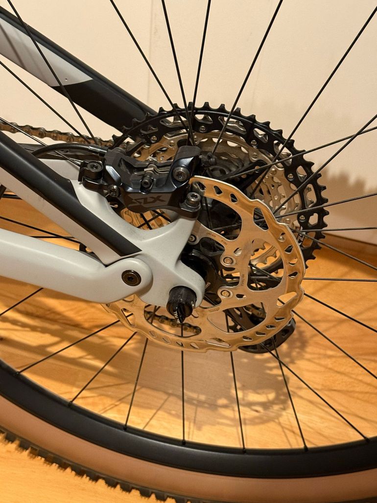 Used Canyon Neuron CF 8 2022 2022 Mountainbike — image 6 of 8