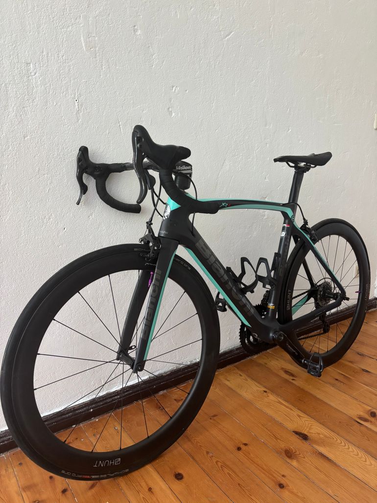 Used Bianchi Oltre Campagnolo Super Record 2021 Road & Gravel, Negro — image 2 of 5