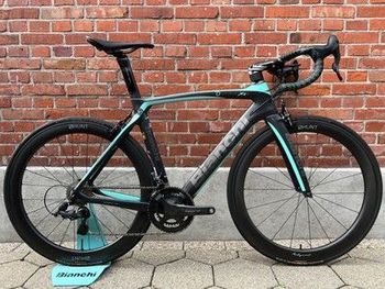 Used Bianchi Oltre Campagnolo Super Record 2021 Road & Gravel