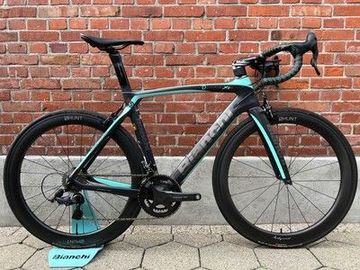 Tweedehands Bianchi Oltre Campagnolo Super Record 2021 Road & Gravel — afbeelding 1 van 5