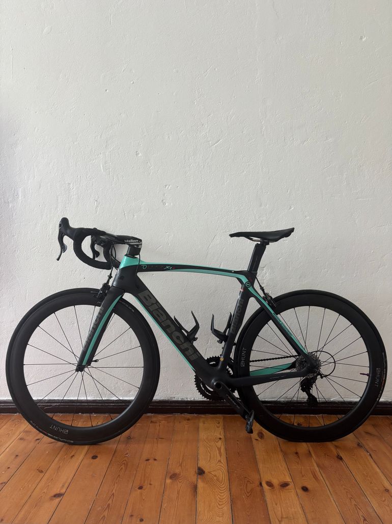 Used Bianchi Oltre Campagnolo Super Record 2021 Road & Gravel, Negro — image 3 of 5