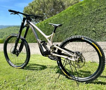 Used Commencal Commencal Custom SRAM GX 2022 Mountainbike — image 2 of 10