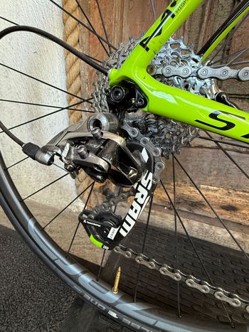 Used Cannondale Synapse SRAM Red 2016 Road & Gravel, Green — image 6 of 12