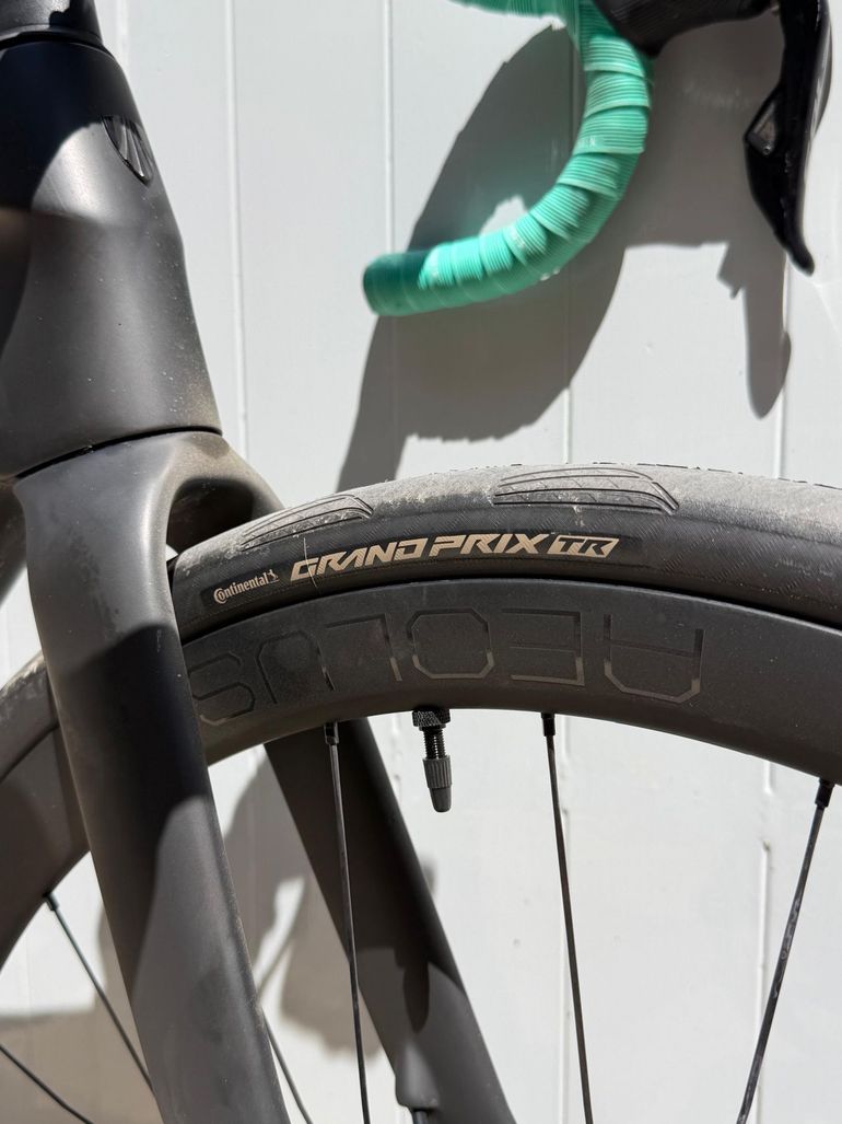 Used Trek Domane SLR 6 Gen 4 2024 2024 Road & Gravel — image 13 of 16
