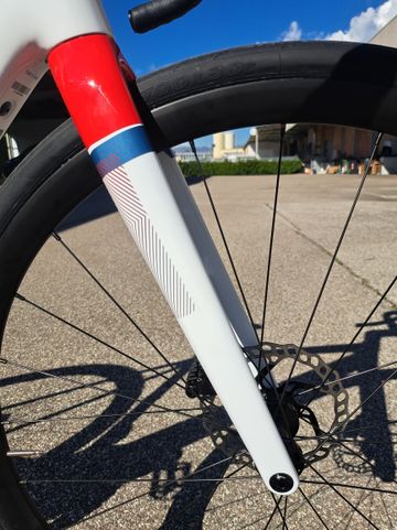 Gebrauchtes Orbea GAIN M30i 2025 2025 Road & Gravel, Weiß — Bild 3 von 7