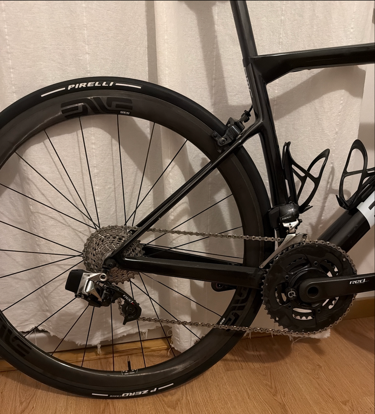 Used BMC Teammachine SRAM Red eTap AXS 2017 Road & Gravel — image 4 of 8