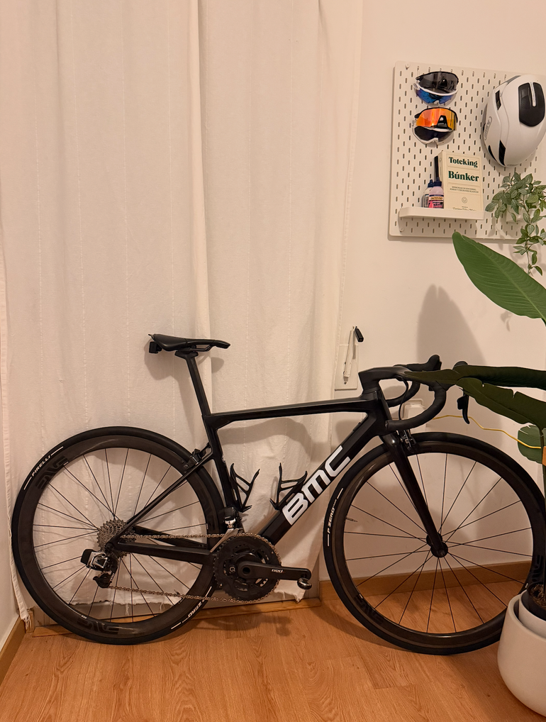Used BMC Teammachine SRAM Red eTap AXS 2017 Road & Gravel — image 8 of 8