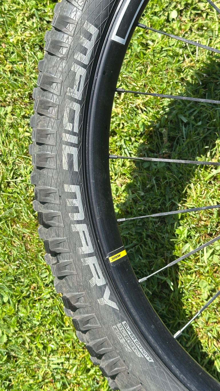 Used Focus SAM² 6.9 2023 2023 Mountainbike, Grigio chiaro — image 17 of 21