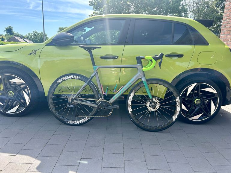 Used Wilier Filante SLR SHIMANO ULTEGRA Di2 R8170 2024 2024 Road & Gravel — image 2 of 5