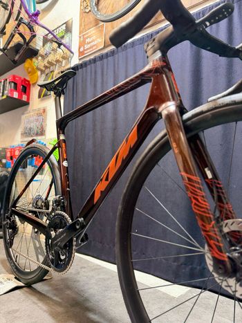 Used KTM REVELATOR ALTO EXONIC 2025 2025 Road & Gravel, Orange — image 10 of 11