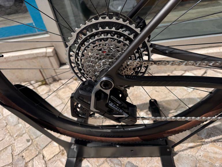 Used Specialized Crux Pro - SRAM Force XPLR AXS 2026 2026 Road & Gravel — image 10 of 13