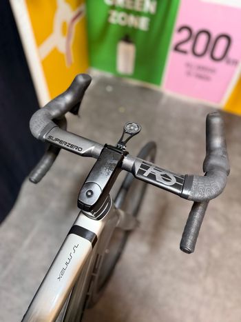 Used Lapierre Xelius SL 7.0 Mineral Grey 2023 2023 Road & Gravel, Grigio chiaro — image 7 of 11